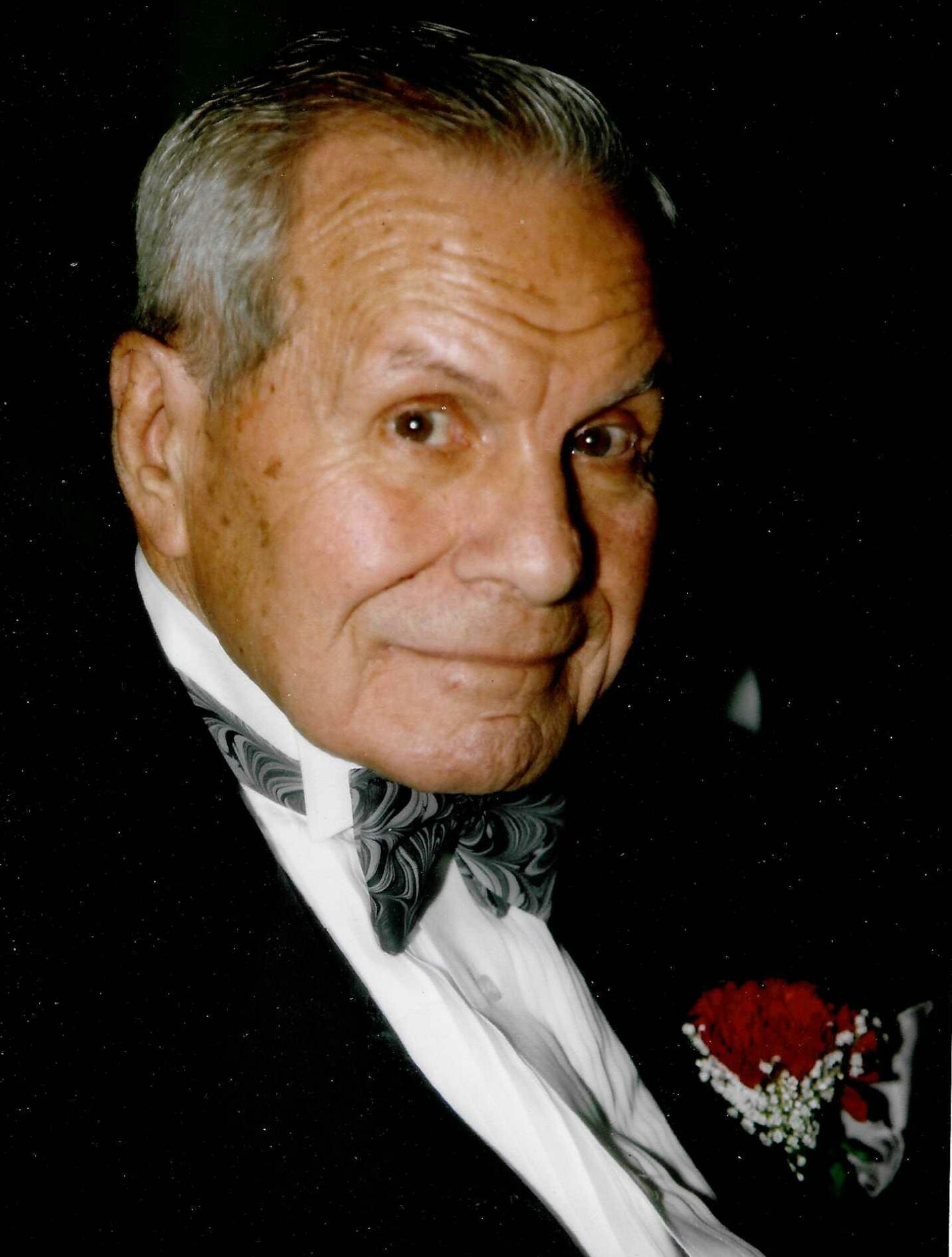 Mario G. Mucciolo
